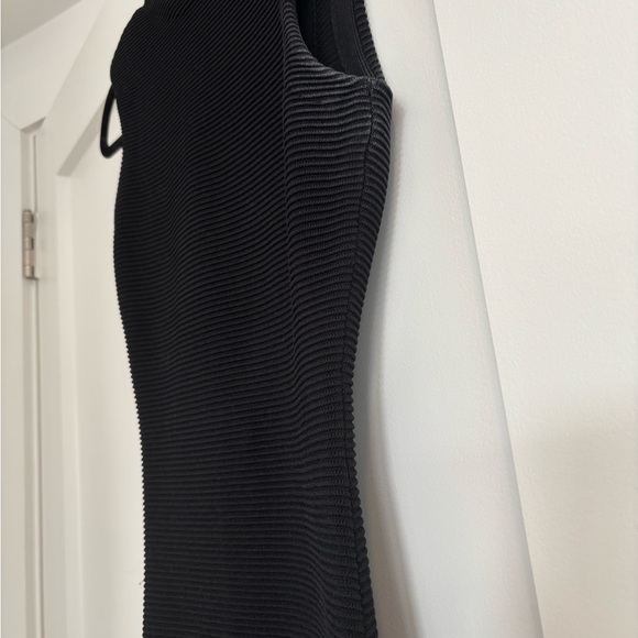 Rushes Knit Midi Dress - Picture 5 of 7
